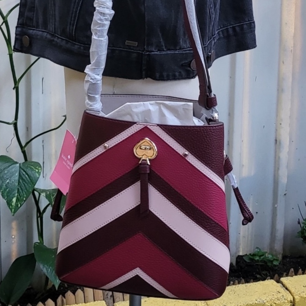 KATE SPADE BURGUNDY CHEVRON BUCKET CROSSBODY SHOULDER BAG - Picture 3 of 7